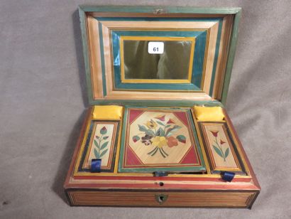 Coffret rectangulaire en bois comportant...