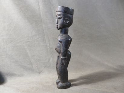 Fétiche Bateba. Ces statuettes étaient consacrées...