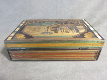 Coffret rectangulaire en bois comportant...
