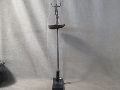 Lampe à huile ou à beurre de karité ornée...
