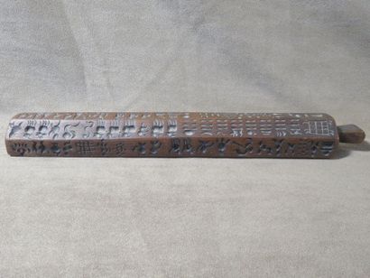 Matrice pour imprimer les tissus. Bois à...
