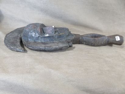 Figure de reliquaire. Ame de bois plaquée...