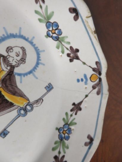 NEVERS 

Paire d’assiettes patronymiques...