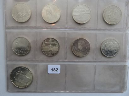 Monnaies Euros - Collection de 9 monnaies...