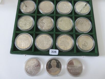 Médailles - Lot de 15 médailles dont Coffret...