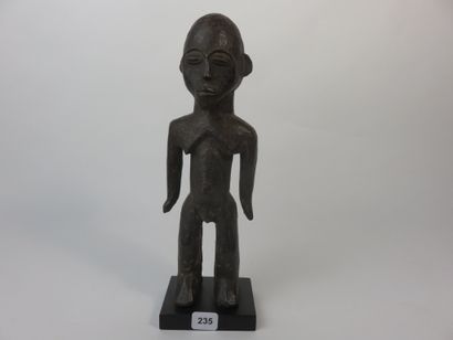 Fétiche Bateba. Ces statuettes étaient consacrées...