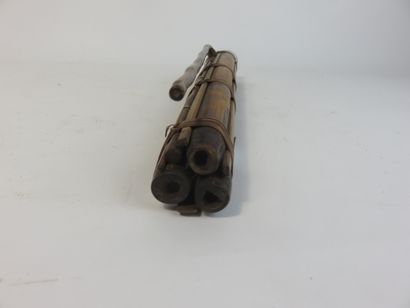 Très joli petit carquois pour les fléchettes...