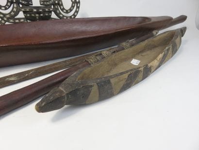 Lot of 6 objects; two African wooden bowls...