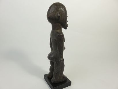 Fétiche Bateba. Ces statuettes étaient consacrées...