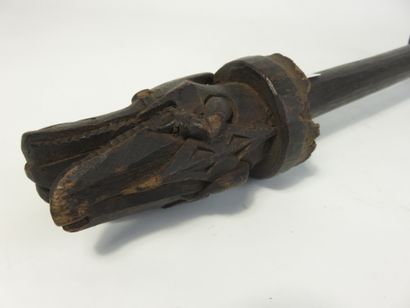 Porte-pinceaux en bois sculpté d’une belle...