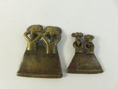 Deux pendentifs Senoufo représentant deux...