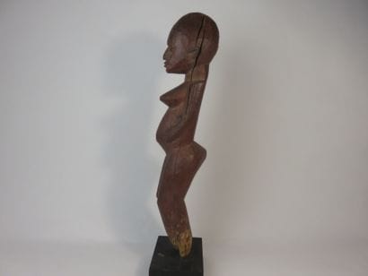 Fétiche Bateba. Ces statuettes étaient consacrées...