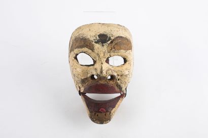 Masque de danse de cour. Wayang topeng. La...