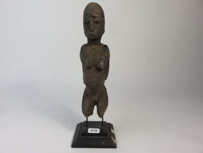 Fétiche Bateba. Ces statuettes étaient consacrées...