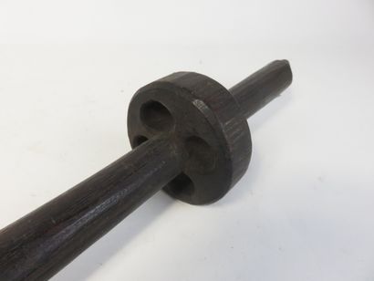 Porte-pinceaux en bois sculpté d’une belle...