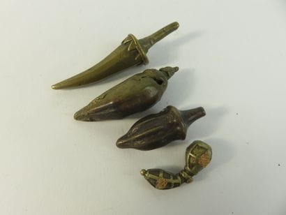 Quatre fruits.