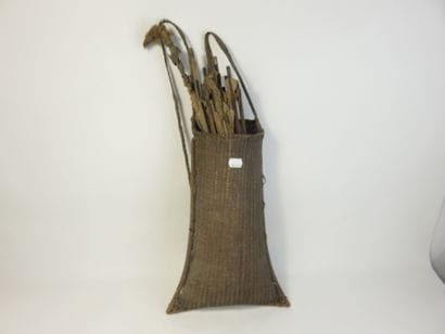 A quiver and a bundle of arrows. Rattan and...