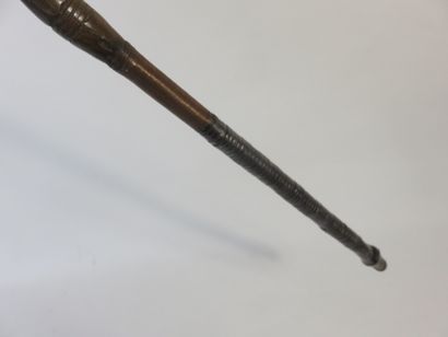 Lance en fer forgé. Longueur : 148 cm. République...