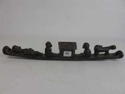Funerary boat representing a couple of characters...