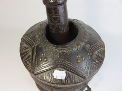 Mortar and pestle. Wood with a patina of...