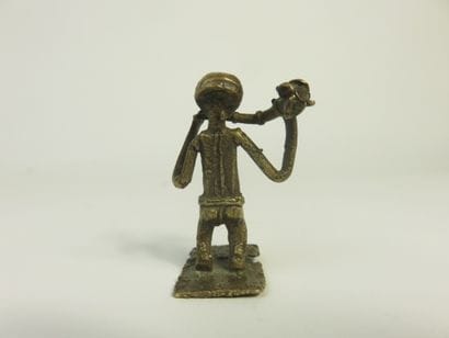 Un joueur de trompe.
