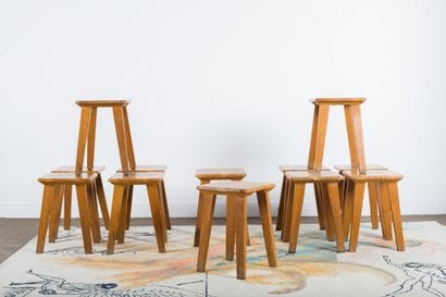 Circa 1960 - 10 Tabourets en bois à 4 pieds....
