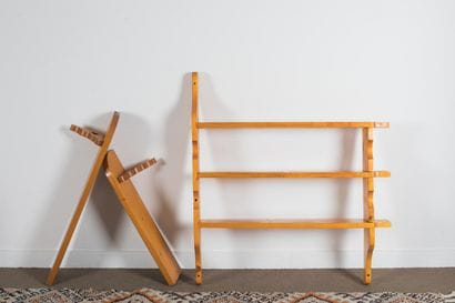 Circa 1960 - 2 Etagères en bois massif à...