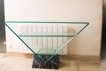ROCHE BOBOIS - Victoire. Console en verre...