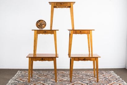Circa 1960 - 3 Tables en bois ouvrant à 1...