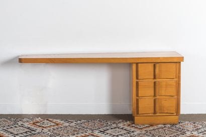 Circa 1960 - Bureau en applique, en bois...