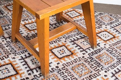 Circa 1960 - Table carrée à entretoise, en...