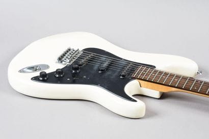Samick electric guitar, STRATOCASTER model,...