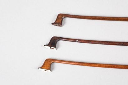 Lot of 3 Mirecourt violin bows, 2 of which...
