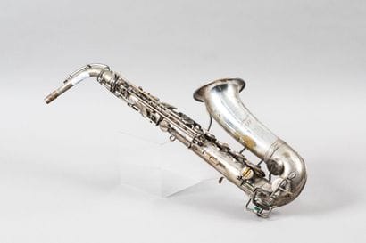 Eb alto saxophone by BEAUGNIER Cie, in Mantes...