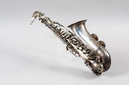 Eb alto saxophone by COUESNON Cie, N°1130,...