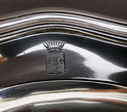 DEUX PLATS en argent. PARIS, orfèvre E.C.,...