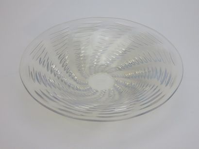 LALIQUE

Coupe ronde en verre moulé

Diam....