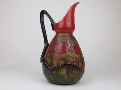 LE VERRE FRANCAIS

Pichet en verre à décor...