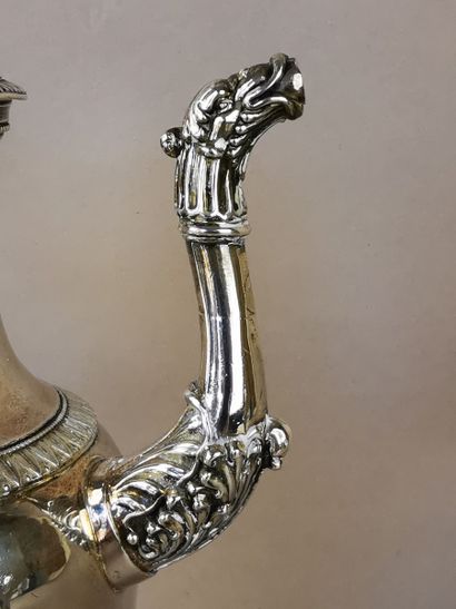 CAFETIERE en argent. PARIS, Charles-Louis...
