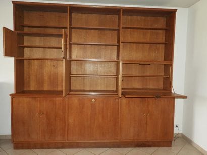 Maison LELEU

Meuble bibliothèque en chêne...