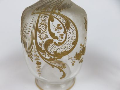Paire de flacons et suite de dix verres à...