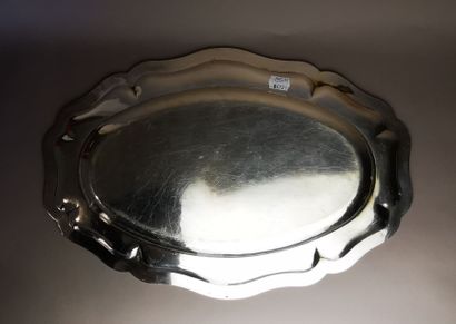 DEUX PLATS en argent. PARIS, orfèvre E.C.,...