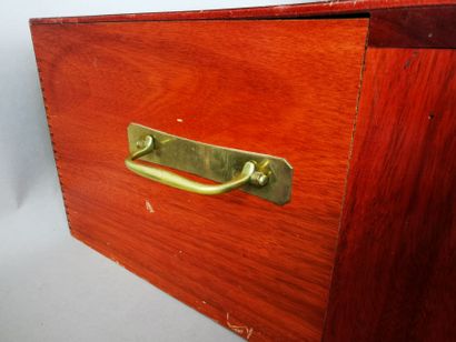 MENAGERE DE TABLE en argent (98 pièces)....