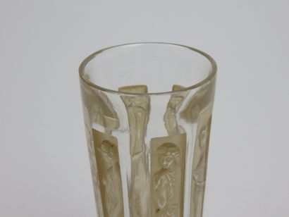 René LALIQUE

Gobelet six figurines en verre...