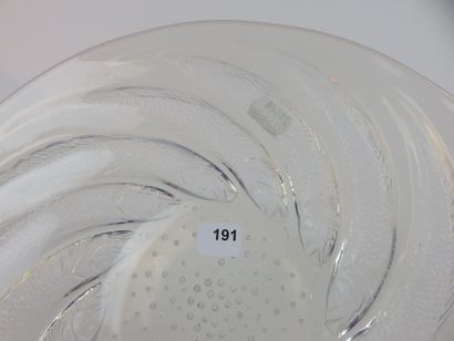 LALIQUE

Plat rond, modèle 