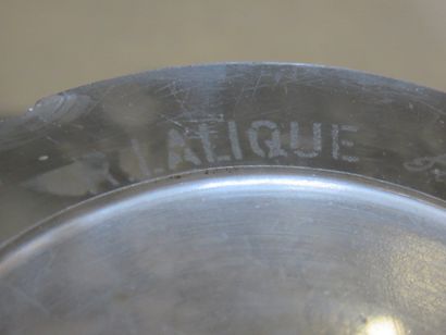 LALIQUE

Vase aux faunes en verre moulé pressé...