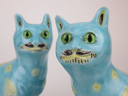 Dans le goût d'Emile GALLE

Paire de chats...