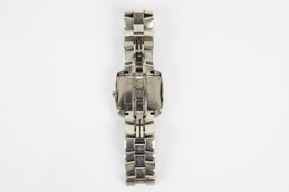 BAUME MERCIER, boîtier N° 3804827 

Montre-bracelet...