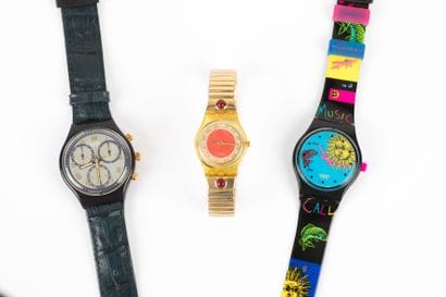 SWATCH 

Lot de trois montres, neuves de...
