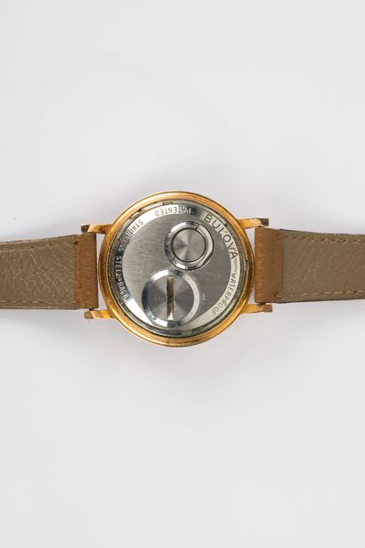 BULOVA 

Montre-bracelet, boîtier rond, plaqué...